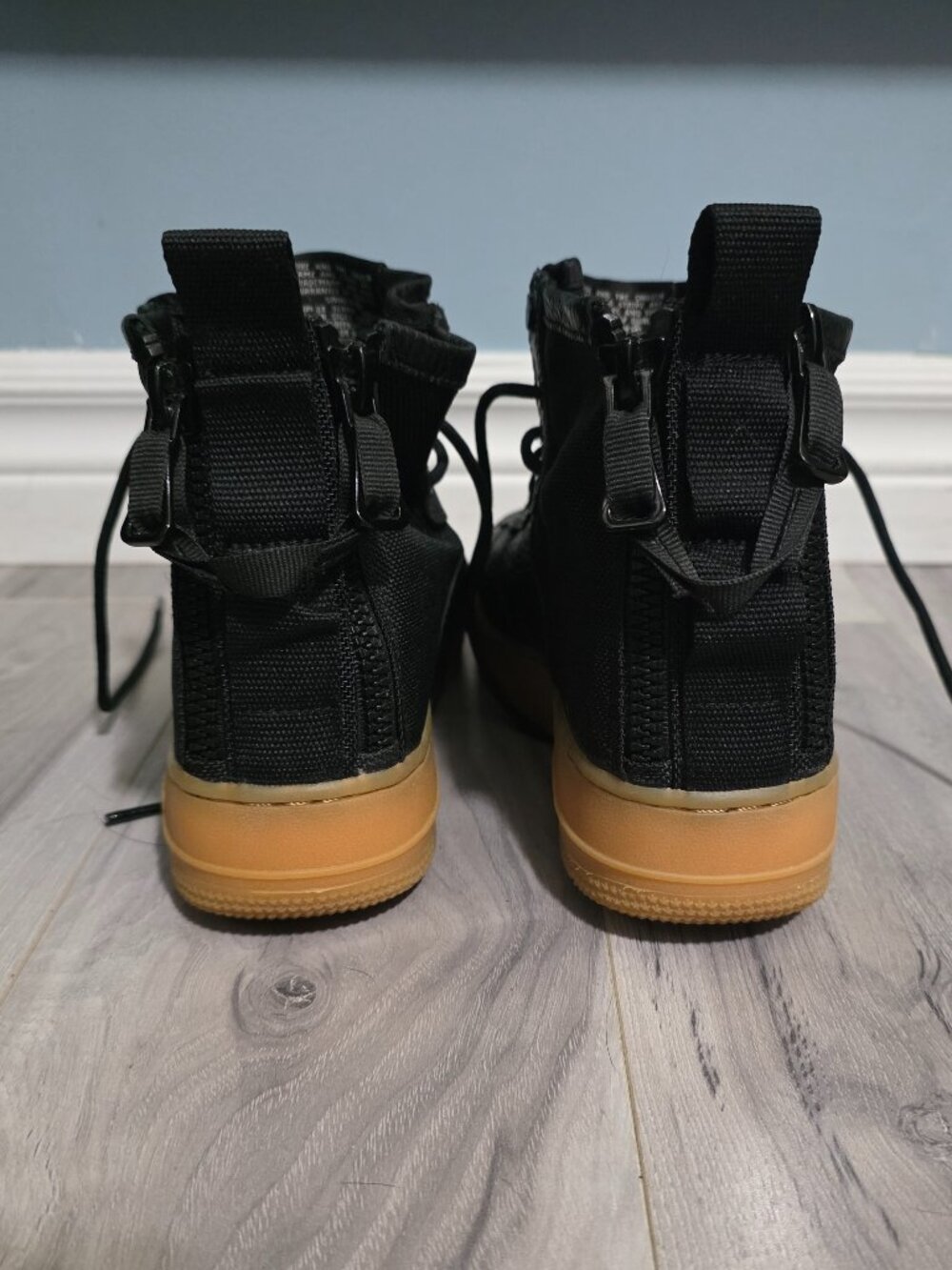 Nike Airforces - Picture 2 of 5